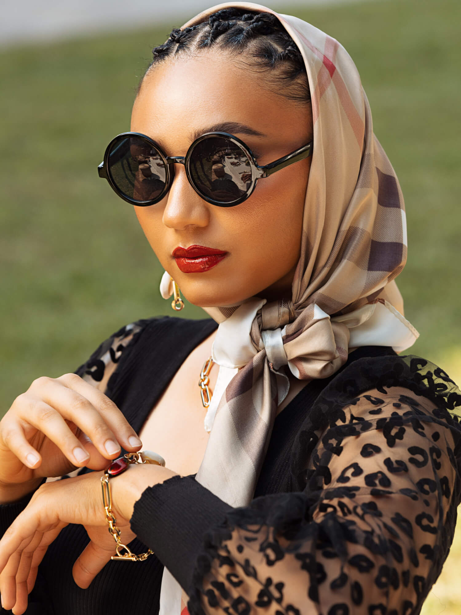 Flame Cowrie Necklace - HUBBIQ