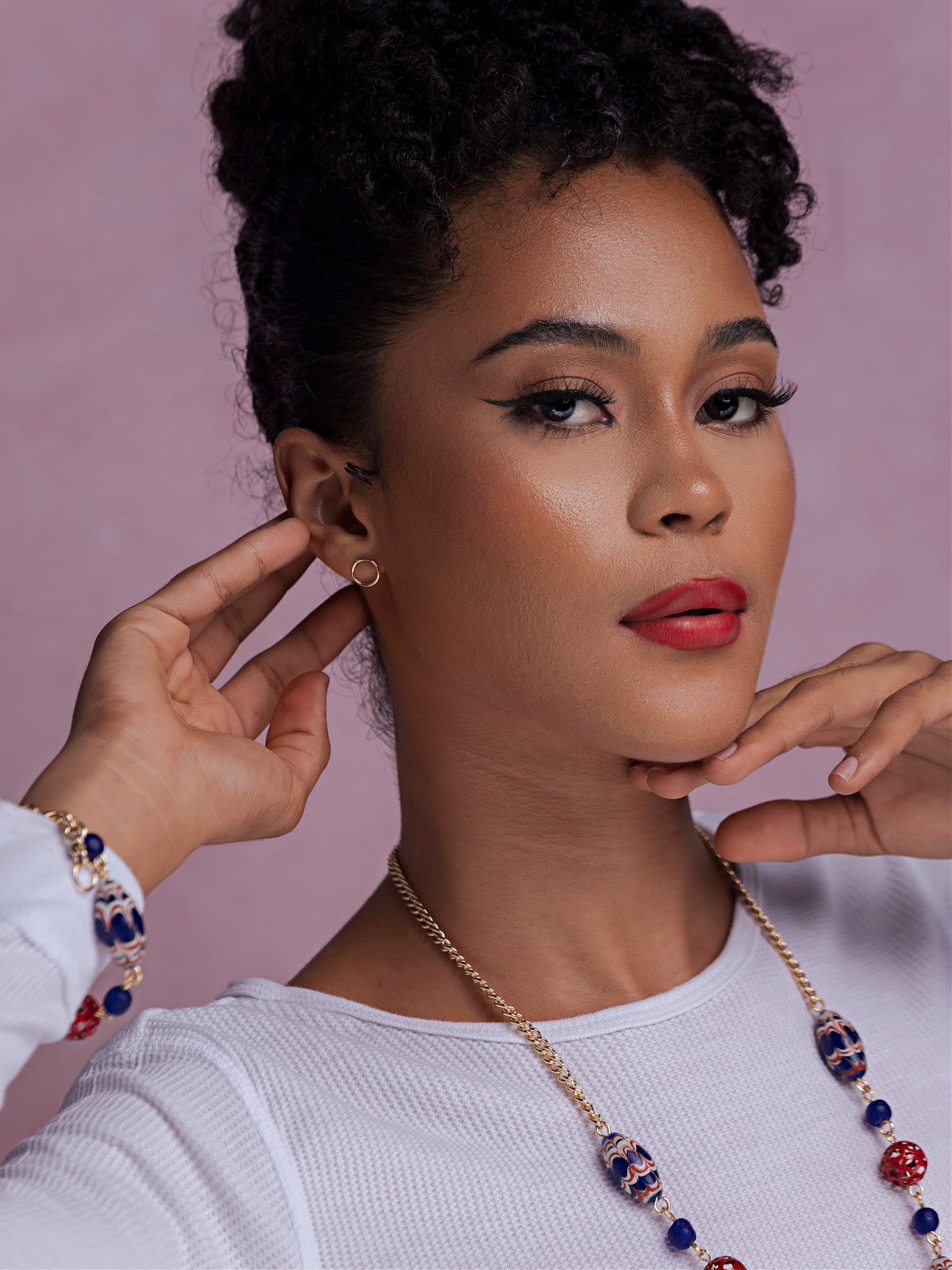 Honor Necklace - HUBBIQ