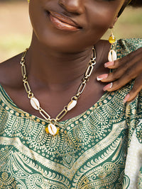 Lemon Cowrie Necklace - HUBBIQ